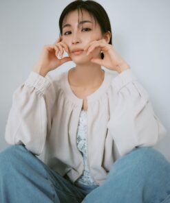VIS 美easy 亚麻质感拉链下摆荷叶边短夹克/易打理·触感清凉 VIS 夹克·外套 短夹克·夹克 黑色 米色